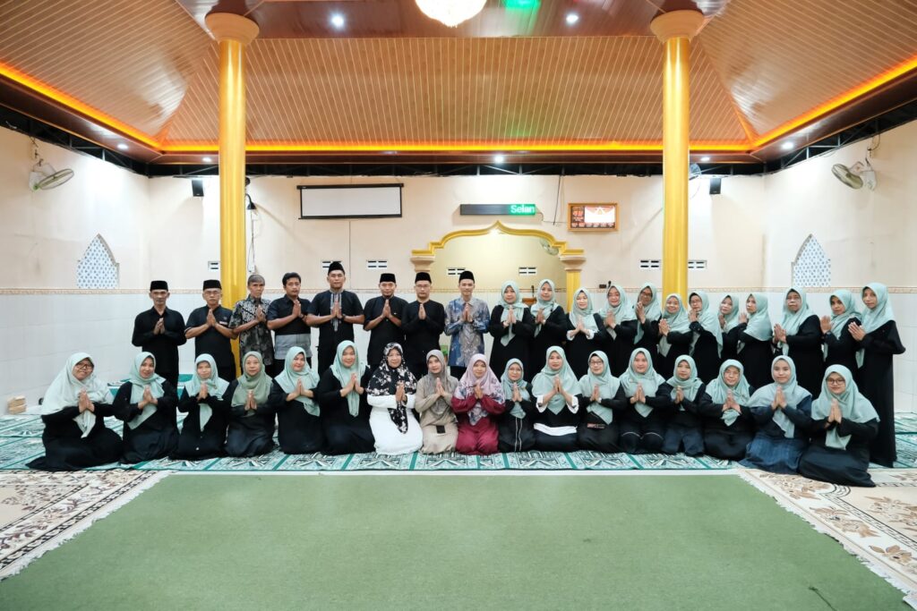 SMPN 1 Kalikotes Gelar Pengajian, Buka Bersama, dan Tarawih Bersama