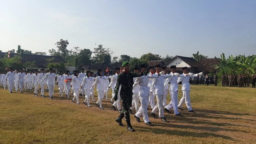 Instagram post from smpn1kalikotes. This post is in position 7.