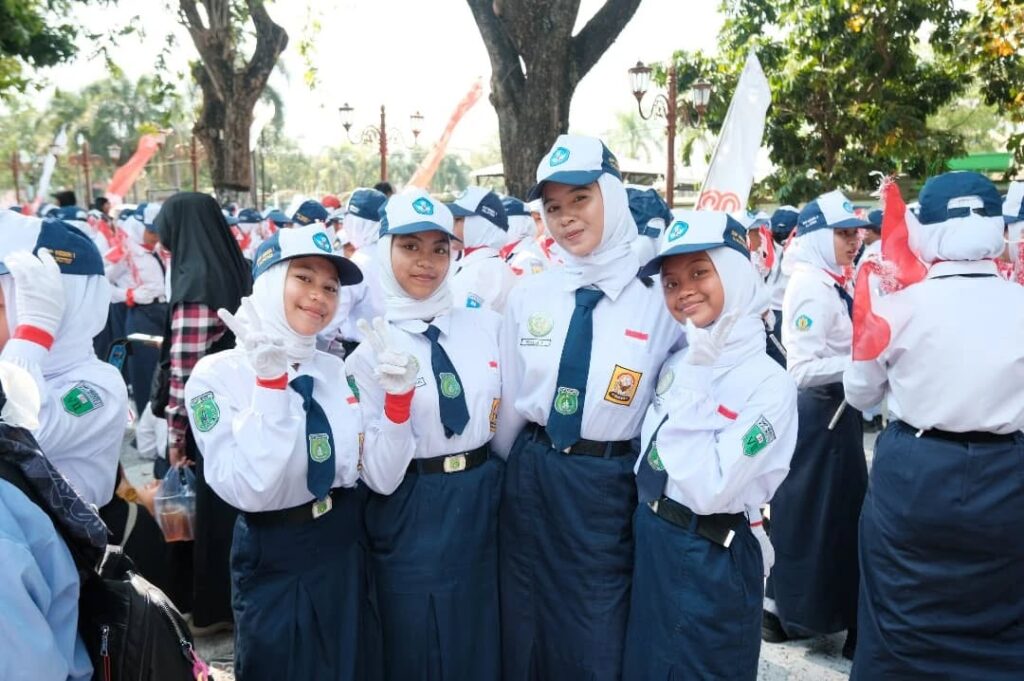 Instagram post from smpn1kalikotes. This post is in position 6.